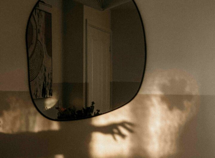 L'heure miroir 15h51 : découvrez son symbolisme et ce qu'elle révèle sur vous